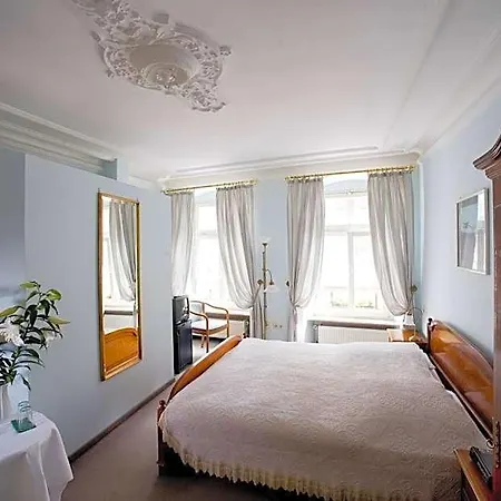 Goldener Hecht 3*